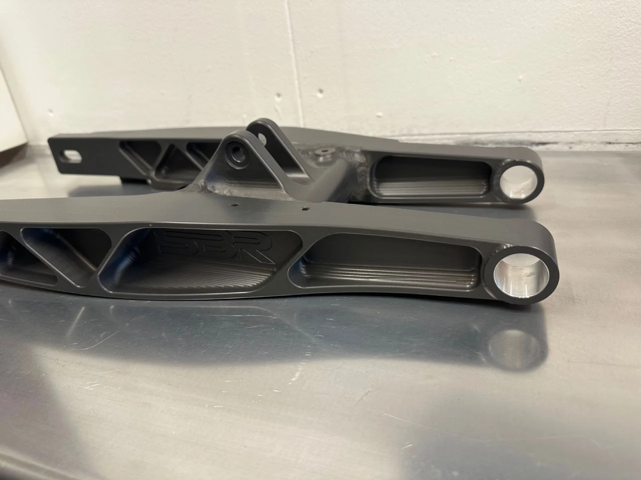 65-Swingarm-3
